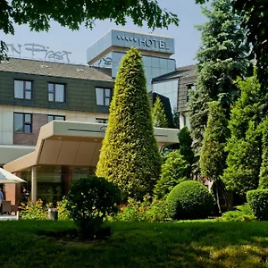 5* Hotel &