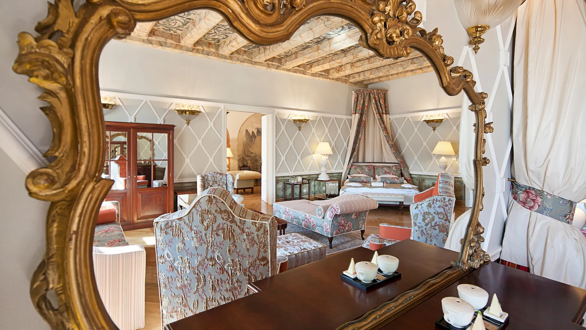 *****  The Bonerowski Palace Boutique Hotel Krakow Poland