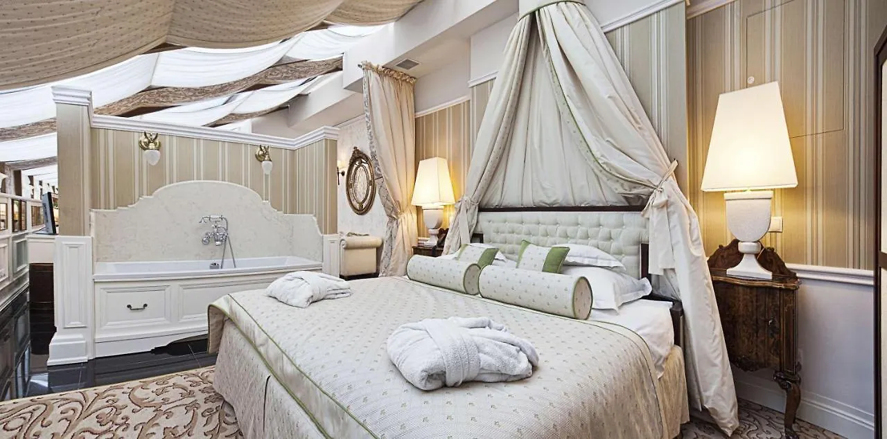 The Bonerowski Palace Boutique Hotel Krakow 5*,  Polonya